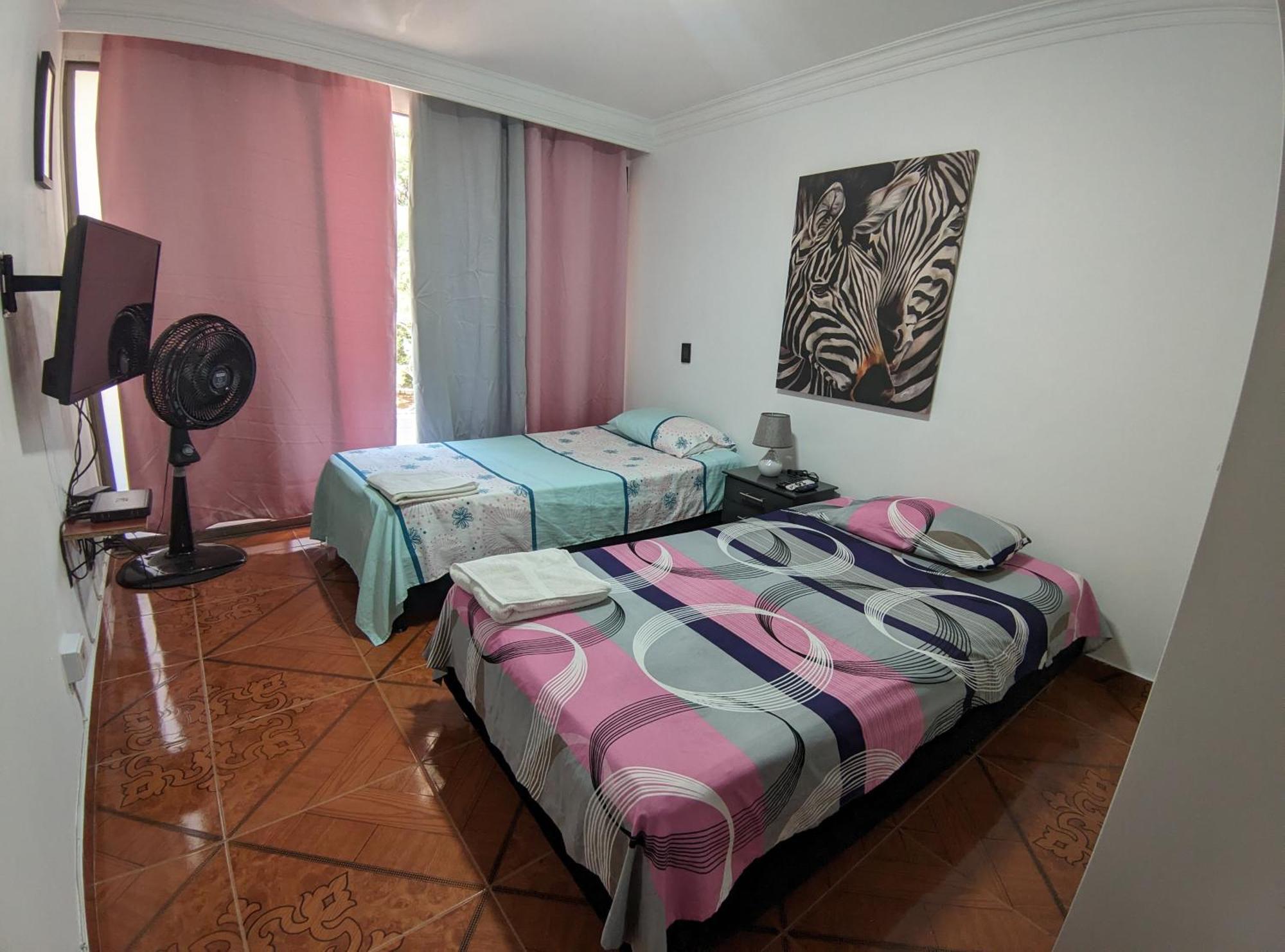 Hospedaje Casa Aurora Cali Esterno foto
